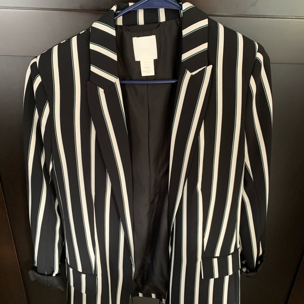 H&M stripped blazer- Size 4